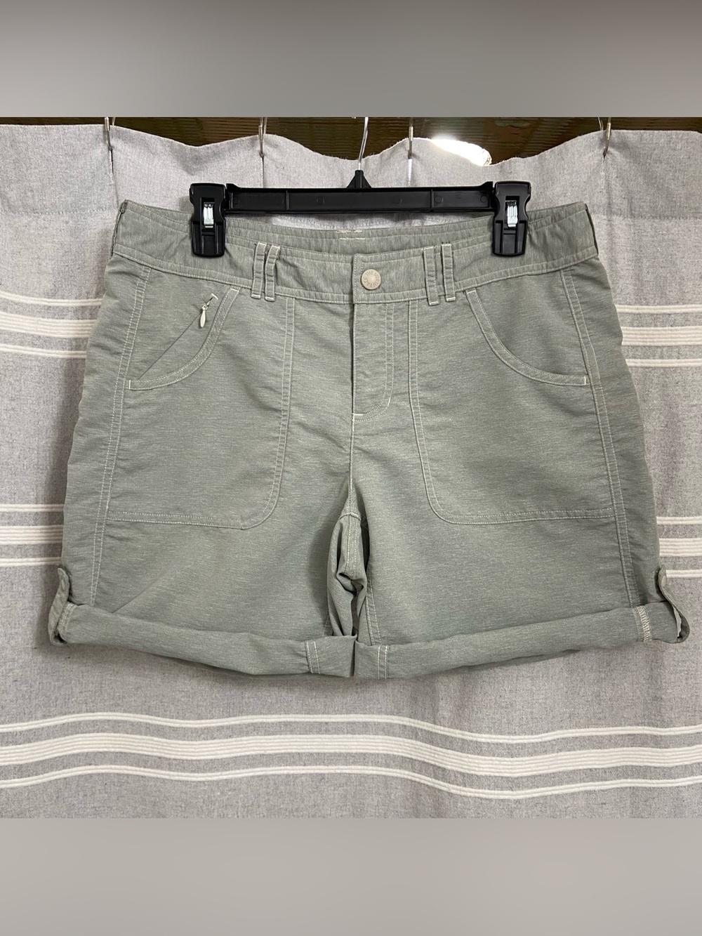 The North Face / Heather Green/Gray Nylon Hiking Shorts Size 10 Reg